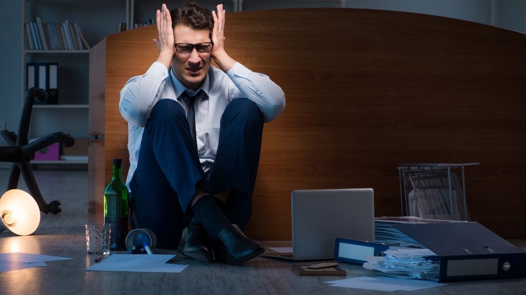 burnout, cos'è e come superarlo, stress, lavoro, coaching, psicologia, psicologa milano
